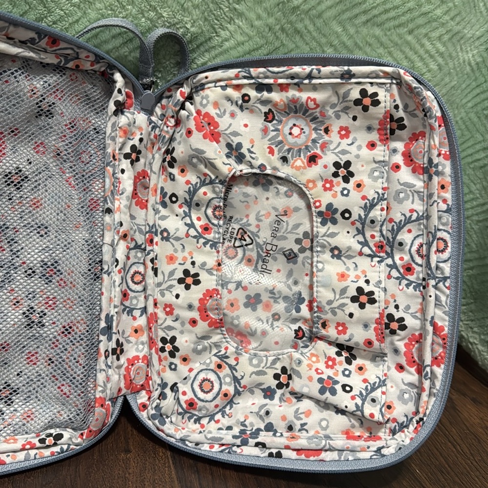 Vera Bradley Light Blue Wristlet - Picture 5 of 6